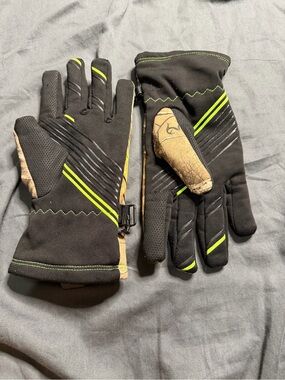 Black & Neon Green Winter Gloves